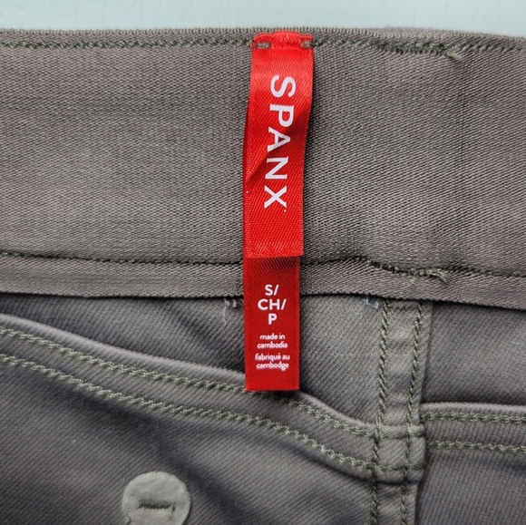 Spanx 6" Stretch Twill Brown Shorts Size Small - Picture 5 of 9